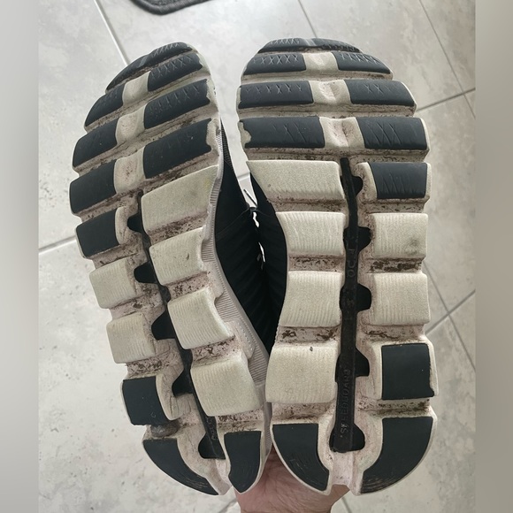 On Cloud Cloudswift 3 woman’s size 9.5 sneakers - Picture 10 of 10